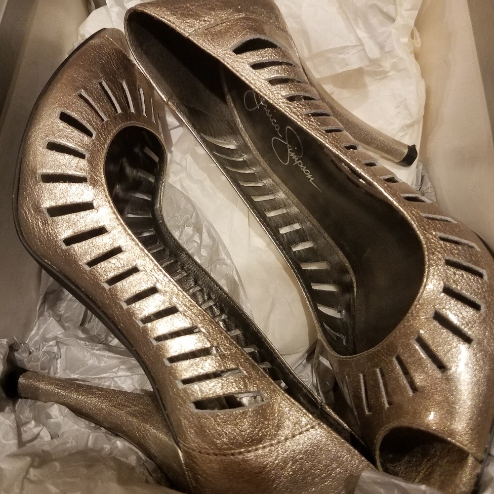 Jessica Simpson Leela heels,  look new!